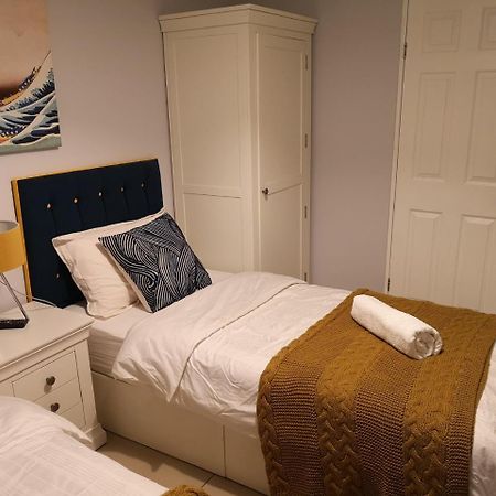 Riverside Rooms Редінг Екстер'єр фото