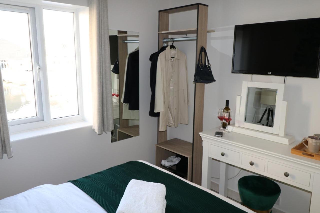 Riverside Rooms Редінг Екстер'єр фото