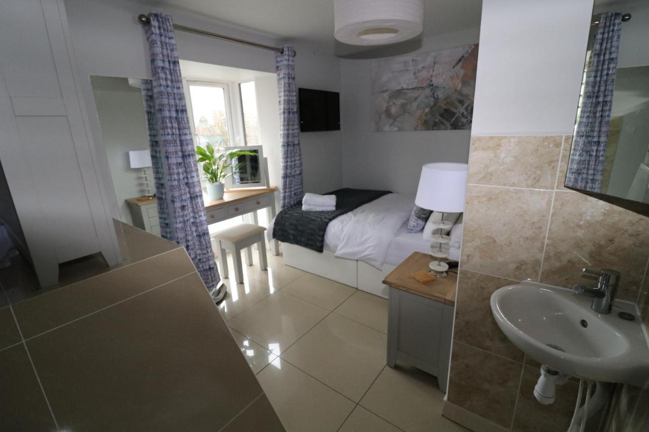 Riverside Rooms Редінг Екстер'єр фото