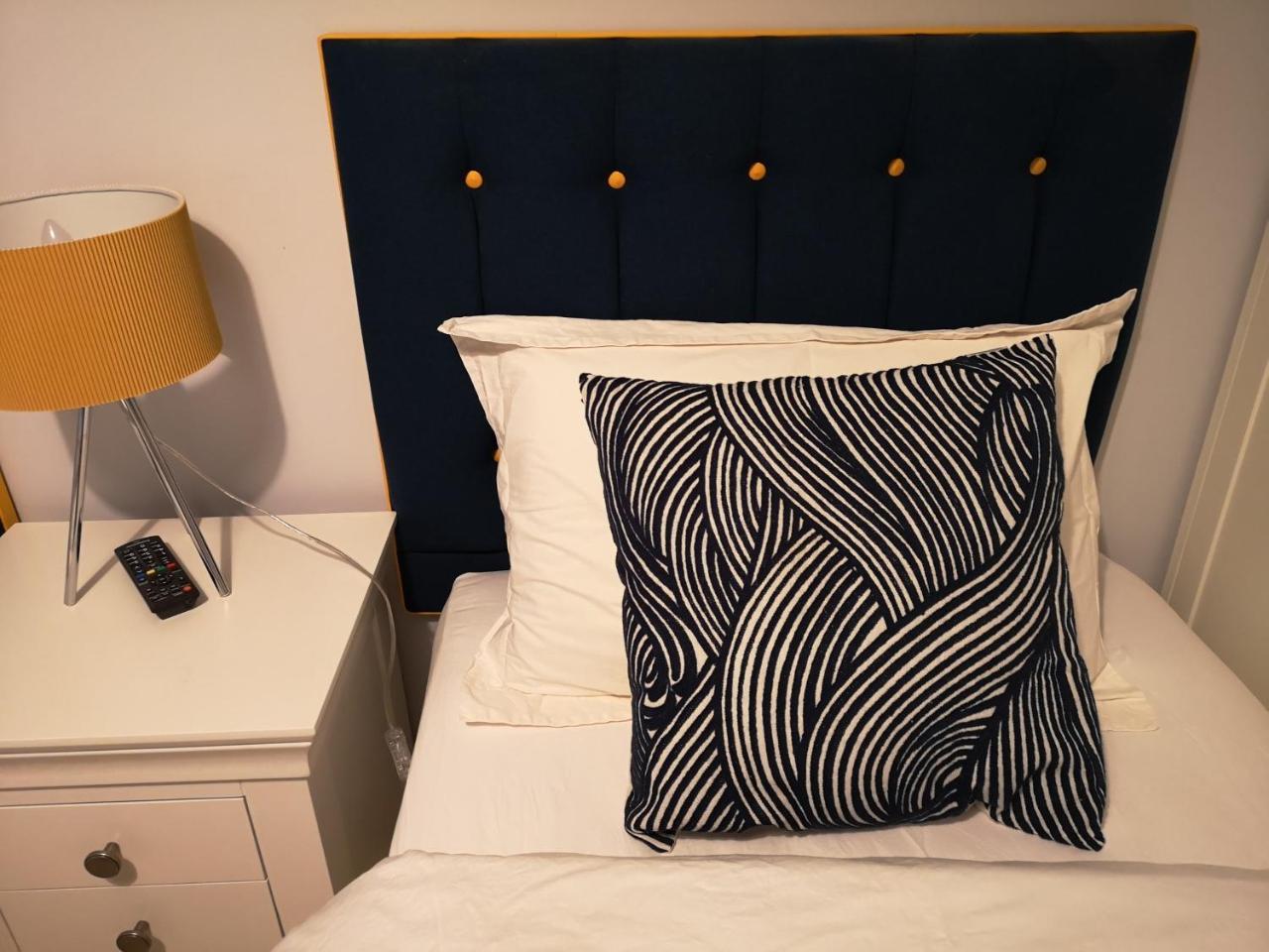 Riverside Rooms Редінг Екстер'єр фото